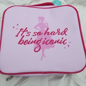 NWT Adorable Traveling Barbie Carry on bag! 💗💓
